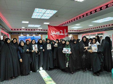 نخستین اردوی کاروان راهیان نور مقاومت، با حضور در تربت‌خانه سیدالشهدا(ع) در کرمان آغاز شد