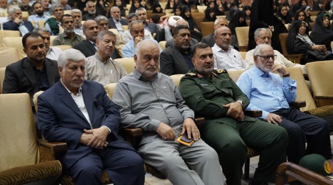 گزارش تصویری از گردهمایی خانواده خادمان حرم مطهر سیدالشهدا علیه‎السلام در کرمان