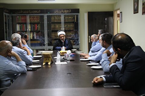 امام جمعه کرمان: مردم کرمان در طول تاریخ همواره در توسعه‌وبازسازی عتبات خوش درخشیده‌اند